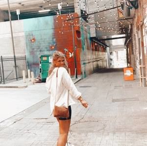 Meet your Posher, Brooke